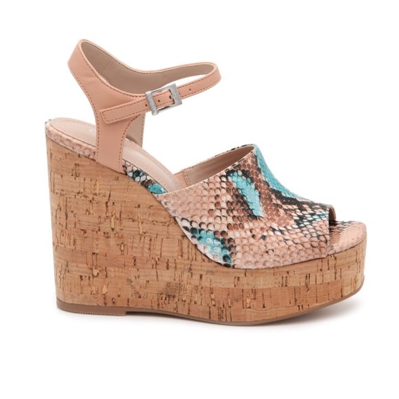 Charles By Charles David Dory Wedge Sandal - Picture 2 of 6